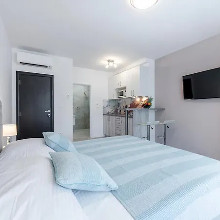 Oyo Deluxe Apartments Dubrovnik Buitenkant foto