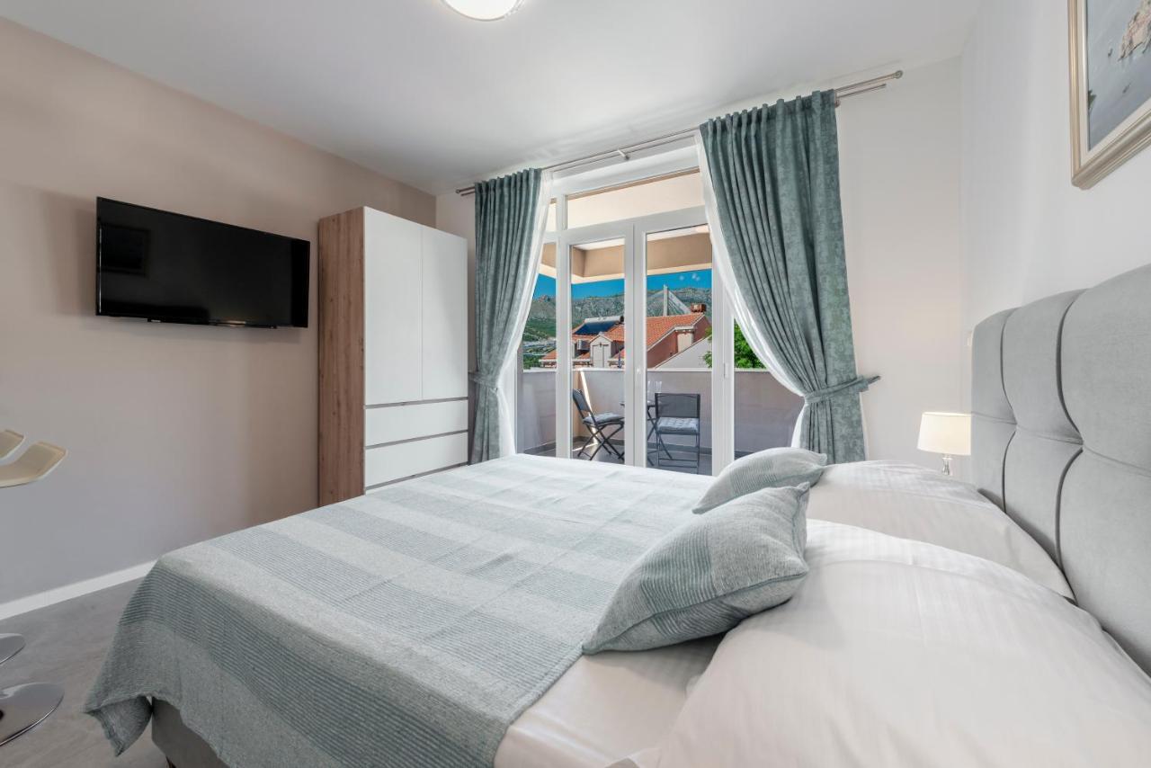 Oyo Deluxe Dubrovnik